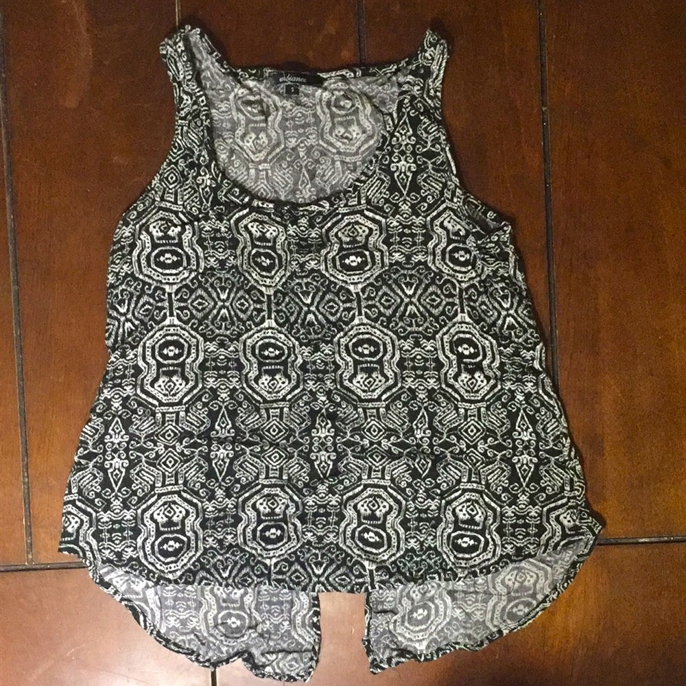 Black and White Design Tank Top